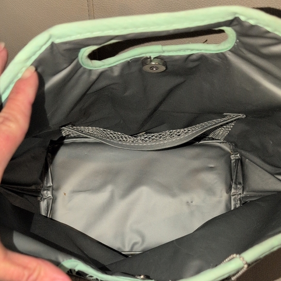 Fit & Fresh Floral Black and Mint Lunch Tote Bag - Picture 3 of 6